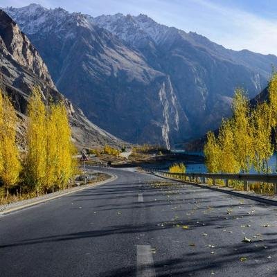 Karakoram Highway Road Trip Guide - Islamabad to Khunjerab Pass